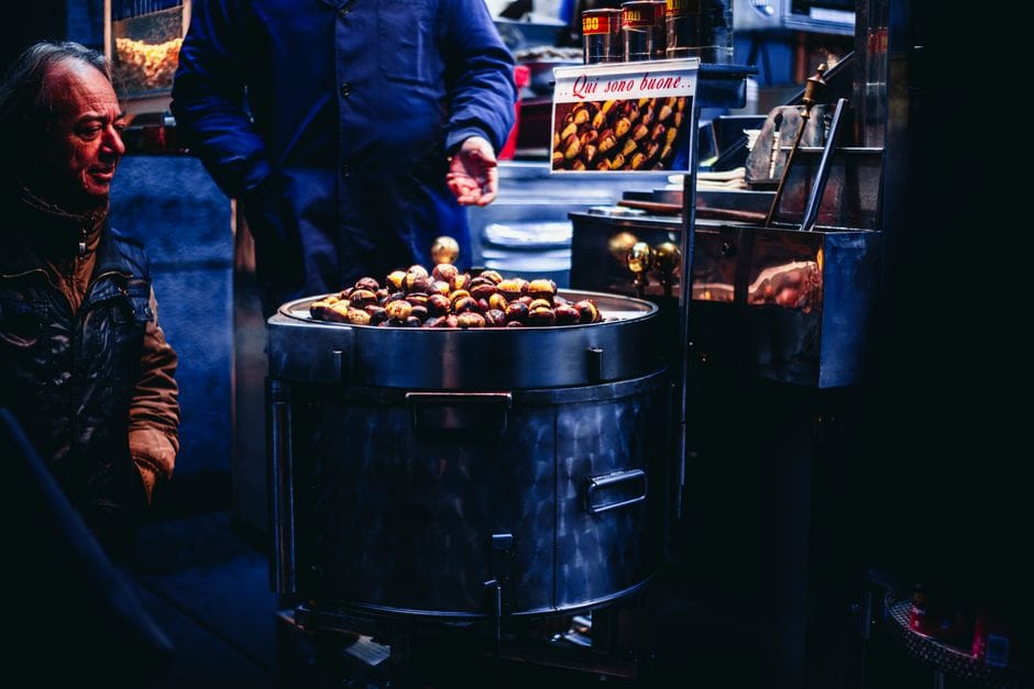 Sagre di castagne sull'Appennino: dove si mangia ancora il caldarrosto giusto