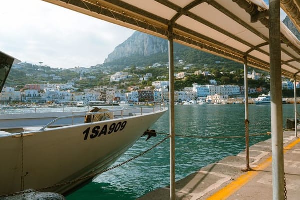 Isole minori senza auto: come arrivarci a luglio senza impazzire con i traghetti