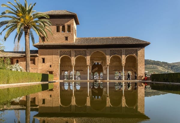 Andalusia a primavera: Siviglia, gli aranci e la luce del sud della Spagna