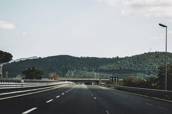 Bollini neri di Ferragosto 2026: come evitare le giornate da incubo in autostrada